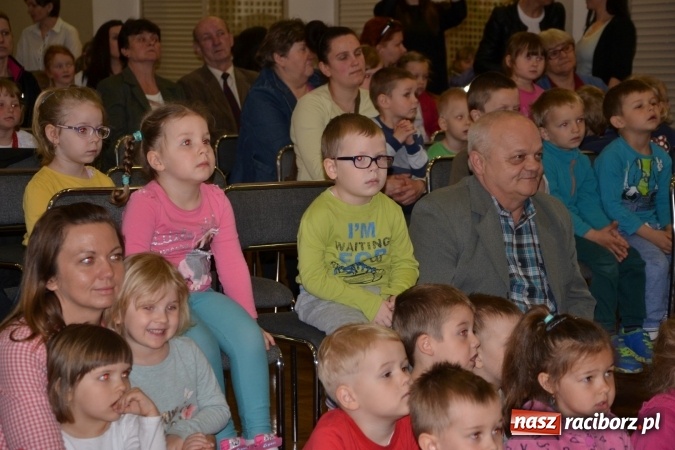 Zdjęcie w galerii na portalu naszraciborz.pl: Przegląd przedszkolnych teatrzyków w Tworkowie wiadomości z regionu