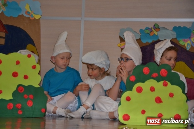 Zdjęcie w galerii na portalu naszraciborz.pl: Przegląd przedszkolnych teatrzyków w Tworkowie wiadomości z regionu