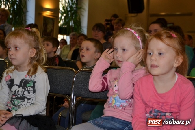 Zdjęcie w galerii na portalu naszraciborz.pl: Przegląd przedszkolnych teatrzyków w Tworkowie wiadomości z regionu