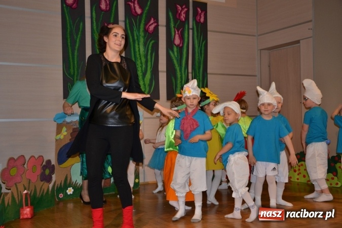 Zdjęcie w galerii na portalu naszraciborz.pl: Przegląd przedszkolnych teatrzyków w Tworkowie wiadomości z regionu