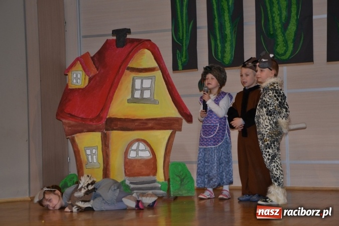 Zdjęcie w galerii na portalu naszraciborz.pl: Przegląd przedszkolnych teatrzyków w Tworkowie wiadomości z regionu