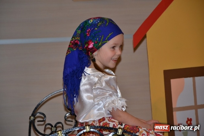 Zdjęcie w galerii na portalu naszraciborz.pl: Przegląd przedszkolnych teatrzyków w Tworkowie wiadomości z regionu