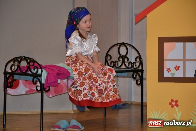 Zdjęcie w galerii na portalu naszraciborz.pl: Przegląd przedszkolnych teatrzyków w Tworkowie wiadomości z regionu