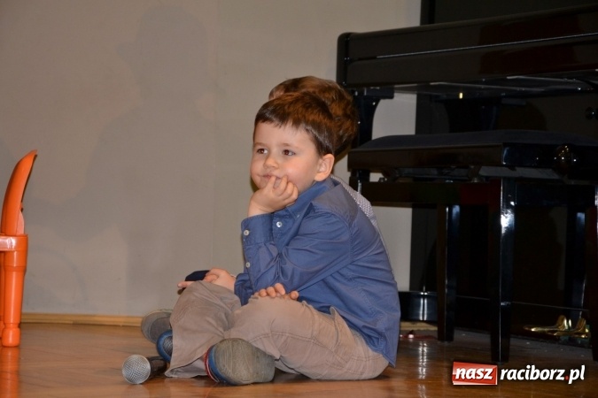 Zdjęcie w galerii na portalu naszraciborz.pl: Przegląd przedszkolnych teatrzyków w Tworkowie wiadomości z regionu