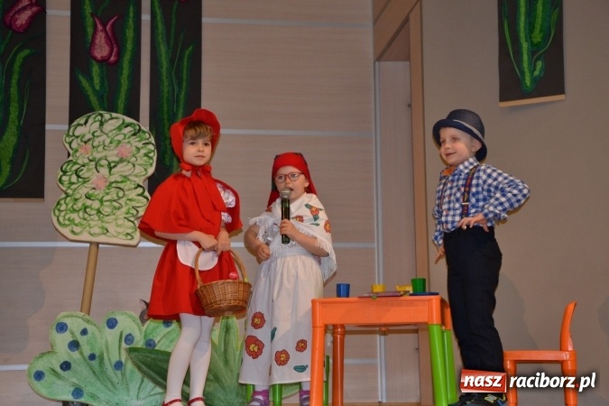 Zdjęcie w galerii na portalu naszraciborz.pl: Przegląd przedszkolnych teatrzyków w Tworkowie wiadomości z regionu