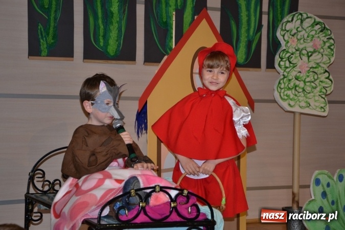 Zdjęcie w galerii na portalu naszraciborz.pl: Przegląd przedszkolnych teatrzyków w Tworkowie wiadomości z regionu