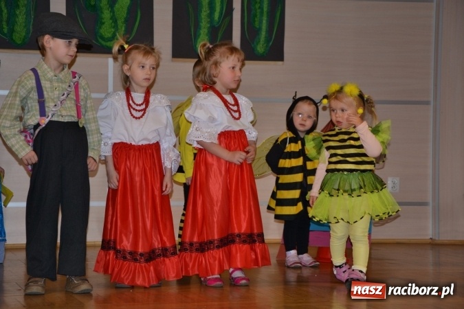 Zdjęcie w galerii na portalu naszraciborz.pl: Przegląd przedszkolnych teatrzyków w Tworkowie wiadomości z regionu