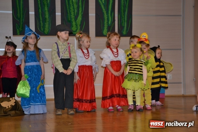 Zdjęcie w galerii na portalu naszraciborz.pl: Przegląd przedszkolnych teatrzyków w Tworkowie wiadomości z regionu