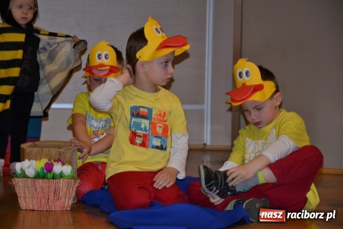 Zdjęcie w galerii na portalu naszraciborz.pl: Przegląd przedszkolnych teatrzyków w Tworkowie wiadomości z regionu