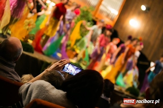 Zdjęcie w galerii na portalu naszraciborz.pl: Oblężenie szkoły muzycznej, która otworzyła swoje drzwi  wiadomości z regionu