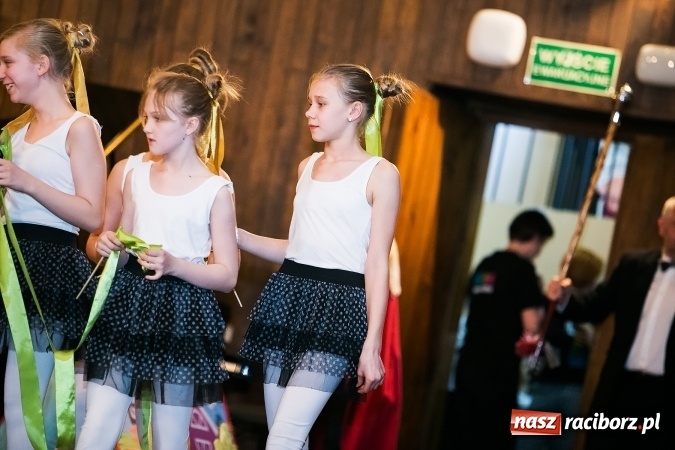 Zdjęcie w galerii na portalu naszraciborz.pl: Oblężenie szkoły muzycznej, która otworzyła swoje drzwi  wiadomości z regionu