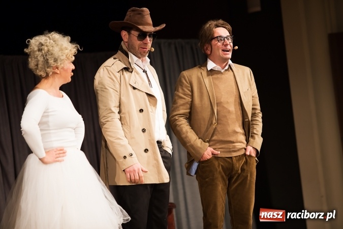 Zdjęcie w galerii na portalu naszraciborz.pl: Kabaret Hrabi i Kabaret Jurki w Raciborskim Centrum Kultury wiadomości z regionu