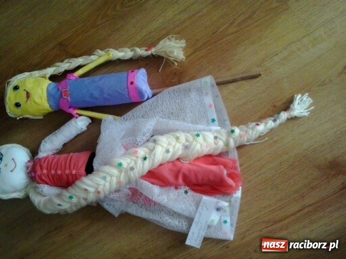 Zdjęcie w galerii na portalu naszraciborz.pl: Czerwony Kapturek, Roszpunka, Kr&oacute;lewna Śnieżka... czyli konkurs plastyczny Baśni Braci Grimm wiadomości z regionu