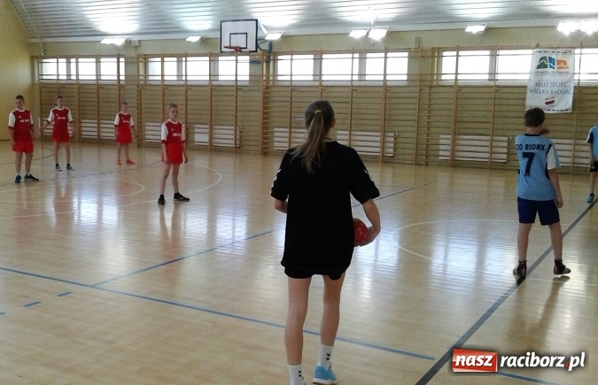 Zdjęcie w galerii na portalu naszraciborz.pl: Gmina Pietrowice Wielkie najlepsza w piłce ręcznej wiadomości z regionu