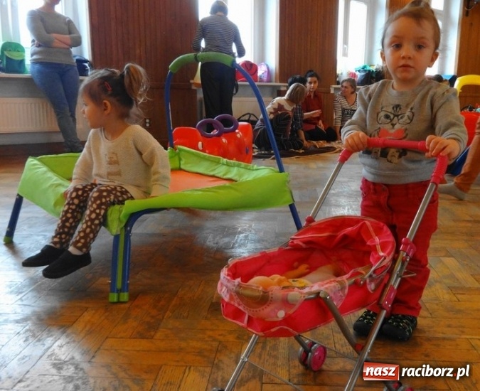 Zdjęcie w galerii na portalu naszraciborz.pl: Raciborskie Fikusie już po inauguracji sezonu wiadomości z regionu