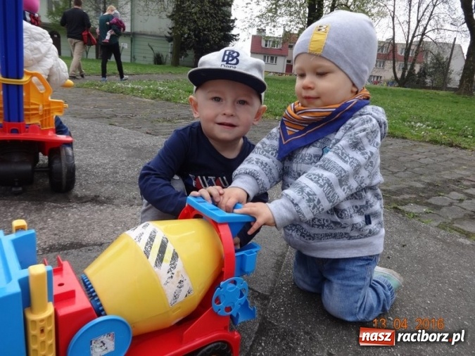 Zdjęcie w galerii na portalu naszraciborz.pl: Raciborskie Fikusie już po inauguracji sezonu wiadomości z regionu