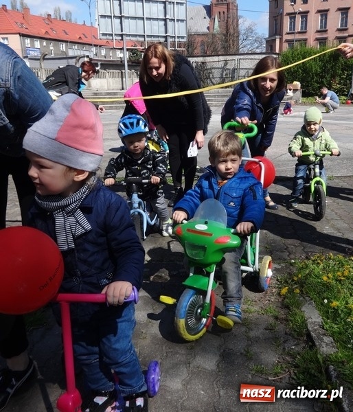 Zdjęcie w galerii na portalu naszraciborz.pl: Raciborskie Fikusie już po inauguracji sezonu wiadomości z regionu