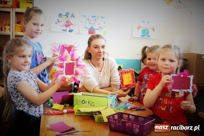 Zdjęcie w galerii na portalu naszraciborz.pl: Środy z zumbą i plastyką w GCK w Nędzy  wiadomości z regionu