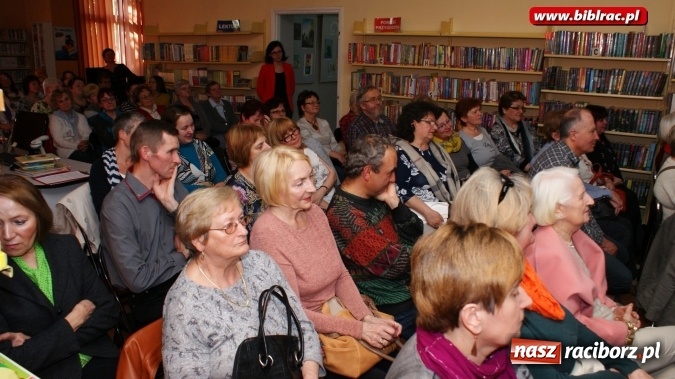 Zdjęcie w galerii na portalu naszraciborz.pl: Komediantka liryczna - Krystyna Sienkiewicz w bibliotece  wiadomości z regionu