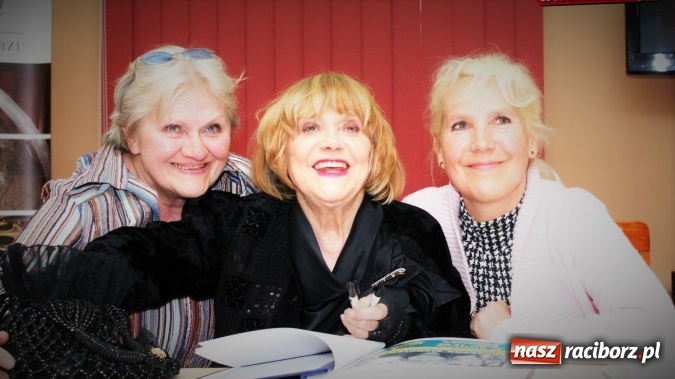 Zdjęcie w galerii na portalu naszraciborz.pl: Komediantka liryczna - Krystyna Sienkiewicz w bibliotece  wiadomości z regionu