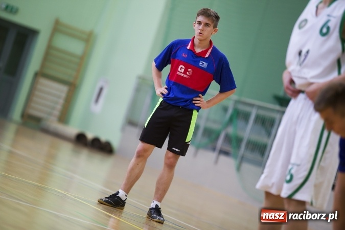 Zdjęcie w galerii na portalu naszraciborz.pl: Koszykarze Gimnazjum nr 1 najlepsi w finałach rejonowych wiadomości z regionu