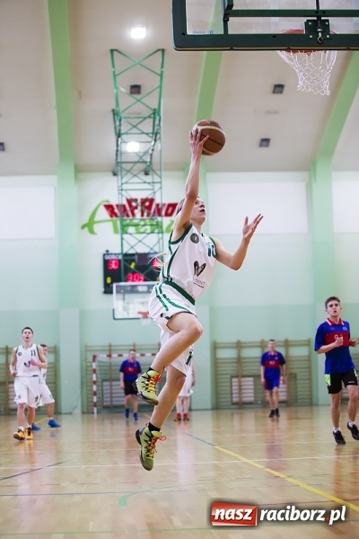 Zdjęcie w galerii na portalu naszraciborz.pl: Koszykarze Gimnazjum nr 1 najlepsi w finałach rejonowych wiadomości z regionu