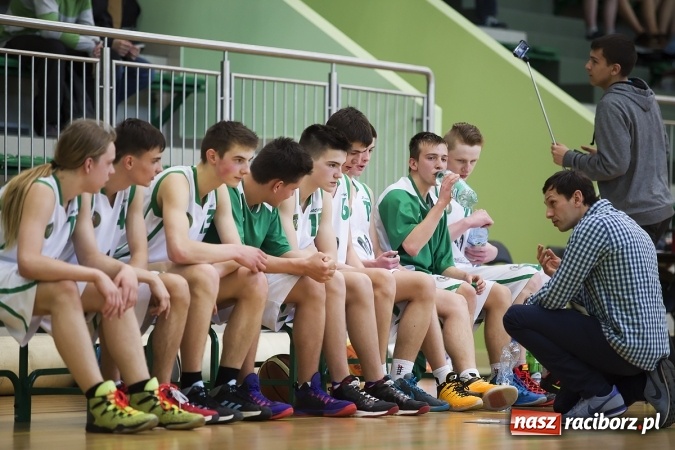 Zdjęcie w galerii na portalu naszraciborz.pl: Koszykarze Gimnazjum nr 1 najlepsi w finałach rejonowych wiadomości z regionu