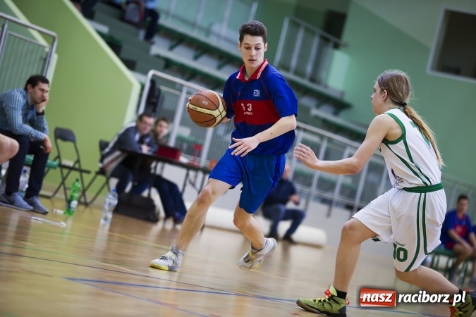 Zdjęcie w galerii na portalu naszraciborz.pl: Koszykarze Gimnazjum nr 1 najlepsi w finałach rejonowych wiadomości z regionu