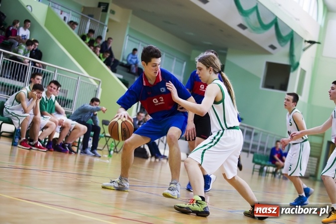 Zdjęcie w galerii na portalu naszraciborz.pl: Koszykarze Gimnazjum nr 1 najlepsi w finałach rejonowych wiadomości z regionu