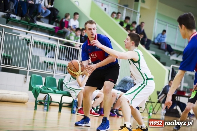 Zdjęcie w galerii na portalu naszraciborz.pl: Koszykarze Gimnazjum nr 1 najlepsi w finałach rejonowych wiadomości z regionu