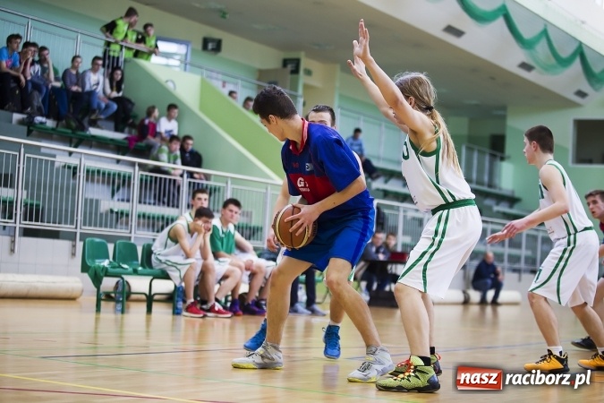 Zdjęcie w galerii na portalu naszraciborz.pl: Koszykarze Gimnazjum nr 1 najlepsi w finałach rejonowych wiadomości z regionu