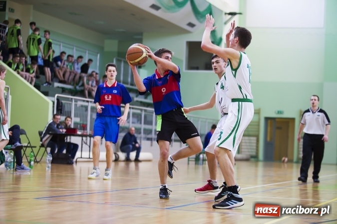 Zdjęcie w galerii na portalu naszraciborz.pl: Koszykarze Gimnazjum nr 1 najlepsi w finałach rejonowych wiadomości z regionu