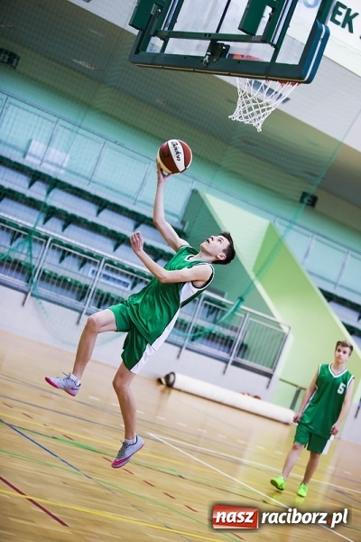 Zdjęcie w galerii na portalu naszraciborz.pl: Koszykarze Gimnazjum nr 1 najlepsi w finałach rejonowych wiadomości z regionu