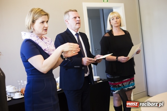 Zdjęcie w galerii na portalu naszraciborz.pl: Hotelarstwo w teorii i praktyce - konkurs w Hotelu Racibor wiadomości z regionu