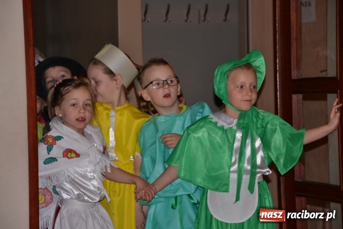 Zdjęcie w galerii na portalu naszraciborz.pl: XXIV Międzynarodowy Przegląd Teatrzyków Przedszkolnych - dzień drugi wiadomości z regionu