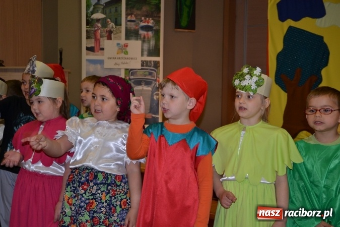 Zdjęcie w galerii na portalu naszraciborz.pl: XXIV Międzynarodowy Przegląd Teatrzyków Przedszkolnych - dzień drugi wiadomości z regionu