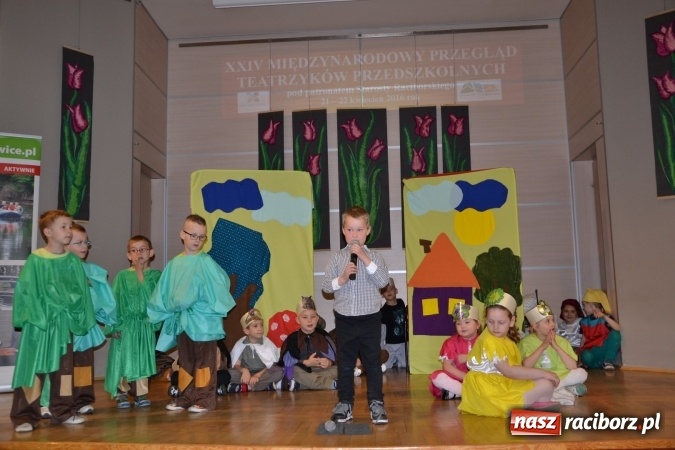 Zdjęcie w galerii na portalu naszraciborz.pl: XXIV Międzynarodowy Przegląd Teatrzyków Przedszkolnych - dzień drugi wiadomości z regionu