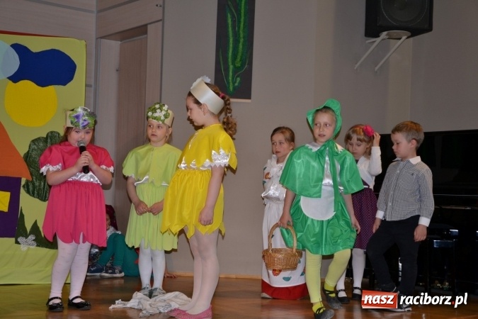 Zdjęcie w galerii na portalu naszraciborz.pl: XXIV Międzynarodowy Przegląd Teatrzyków Przedszkolnych - dzień drugi wiadomości z regionu