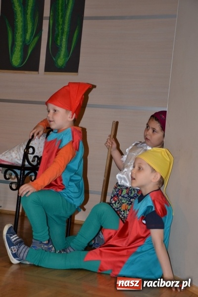 Zdjęcie w galerii na portalu naszraciborz.pl: XXIV Międzynarodowy Przegląd Teatrzyków Przedszkolnych - dzień drugi wiadomości z regionu
