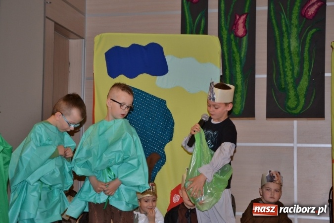 Zdjęcie w galerii na portalu naszraciborz.pl: XXIV Międzynarodowy Przegląd Teatrzyków Przedszkolnych - dzień drugi wiadomości z regionu