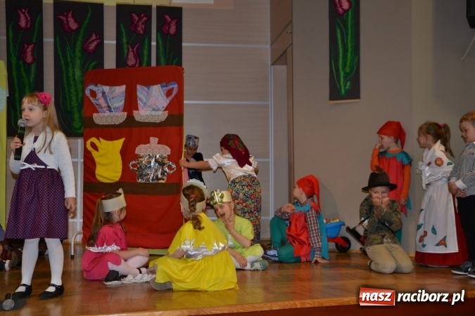 Zdjęcie w galerii na portalu naszraciborz.pl: XXIV Międzynarodowy Przegląd Teatrzyków Przedszkolnych - dzień drugi wiadomości z regionu