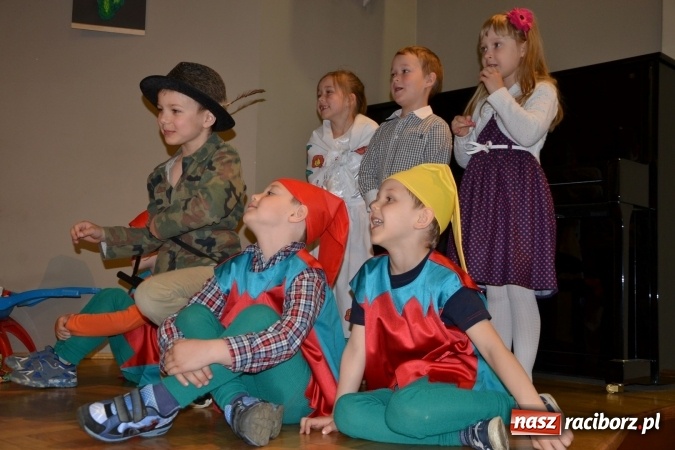 Zdjęcie w galerii na portalu naszraciborz.pl: XXIV Międzynarodowy Przegląd Teatrzyków Przedszkolnych - dzień drugi wiadomości z regionu