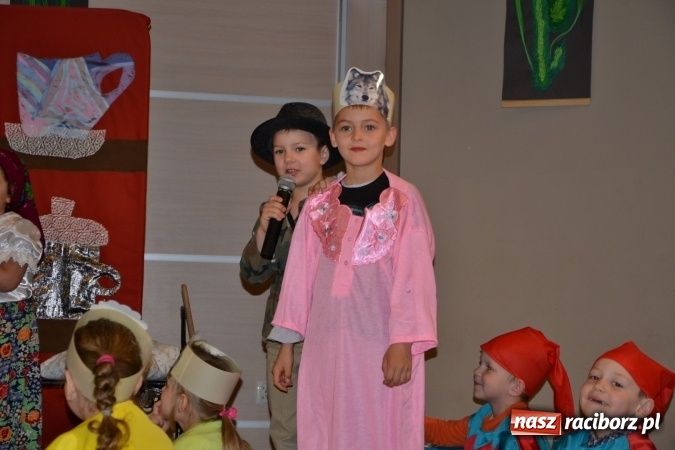 Zdjęcie w galerii na portalu naszraciborz.pl: XXIV Międzynarodowy Przegląd Teatrzyków Przedszkolnych - dzień drugi wiadomości z regionu