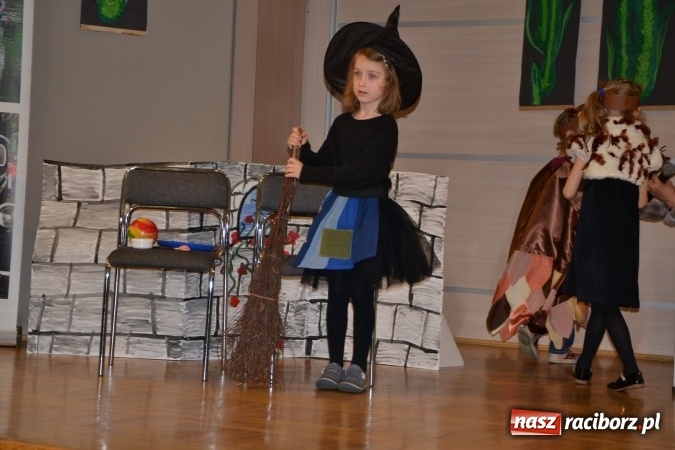 Zdjęcie w galerii na portalu naszraciborz.pl: XXIV Międzynarodowy Przegląd Teatrzyków Przedszkolnych - dzień drugi wiadomości z regionu