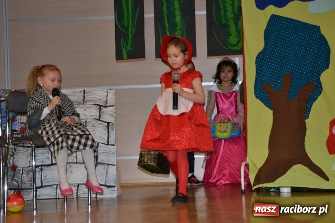 Zdjęcie w galerii na portalu naszraciborz.pl: XXIV Międzynarodowy Przegląd Teatrzyków Przedszkolnych - dzień drugi wiadomości z regionu