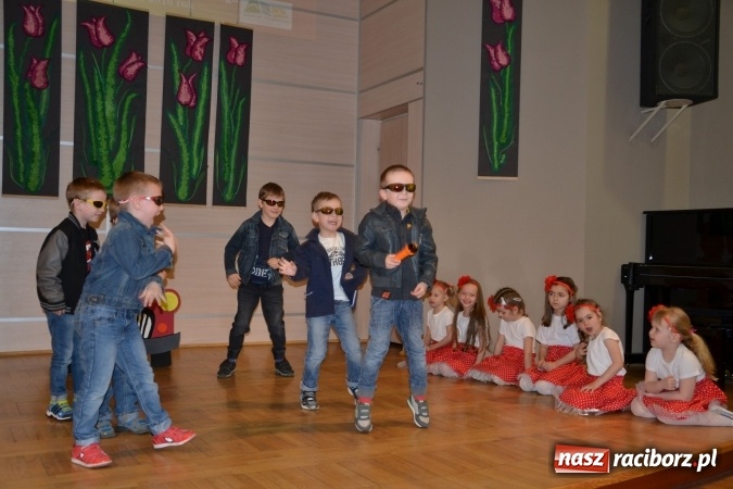 Zdjęcie w galerii na portalu naszraciborz.pl: XXIV Międzynarodowy Przegląd Teatrzyków Przedszkolnych - dzień drugi wiadomości z regionu