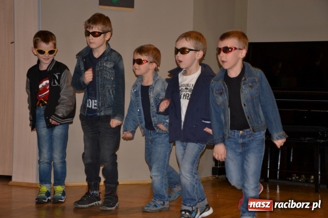 Zdjęcie w galerii na portalu naszraciborz.pl: XXIV Międzynarodowy Przegląd Teatrzyków Przedszkolnych - dzień drugi wiadomości z regionu