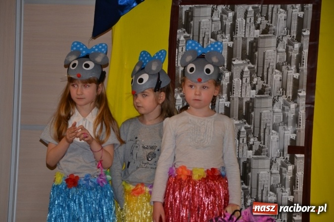 Zdjęcie w galerii na portalu naszraciborz.pl: XXIV Międzynarodowy Przegląd Teatrzyków Przedszkolnych - dzień drugi wiadomości z regionu