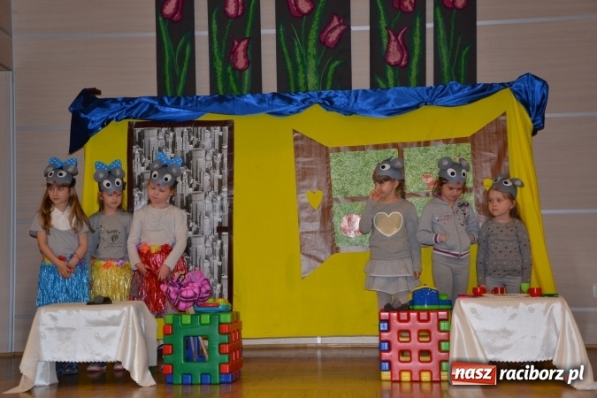 Zdjęcie w galerii na portalu naszraciborz.pl: XXIV Międzynarodowy Przegląd Teatrzyków Przedszkolnych - dzień drugi wiadomości z regionu
