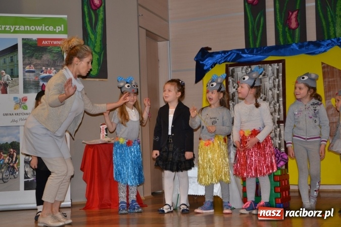 Zdjęcie w galerii na portalu naszraciborz.pl: XXIV Międzynarodowy Przegląd Teatrzyków Przedszkolnych - dzień drugi wiadomości z regionu